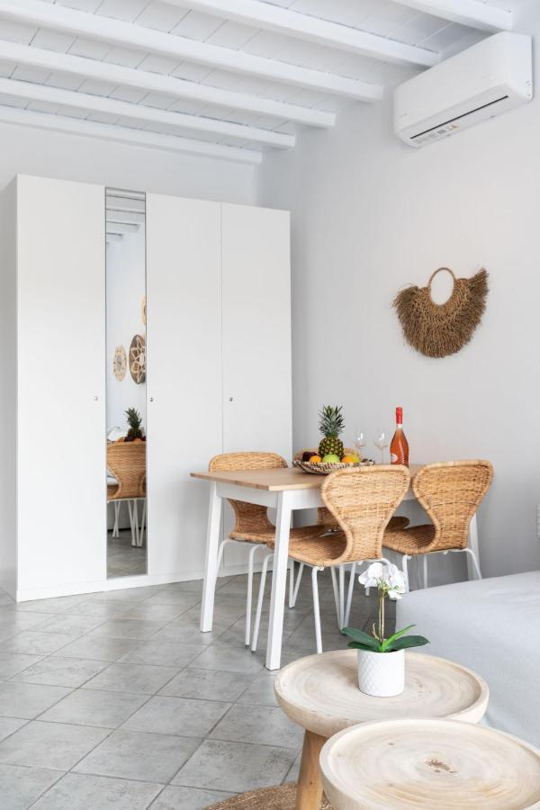Ivi Mykonean Suites Mimoza Ornos Beach Екстериор снимка
