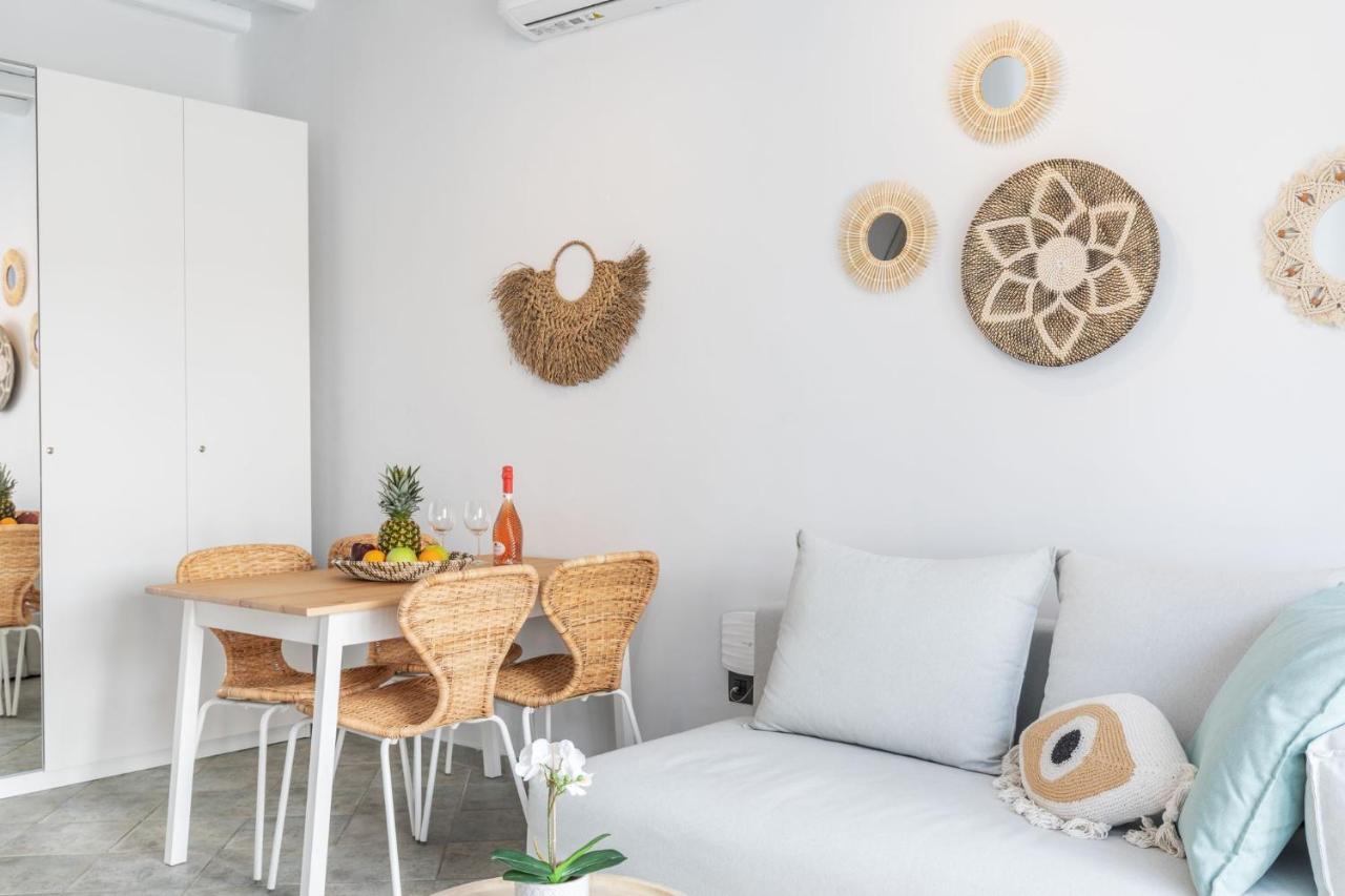 Ivi Mykonean Suites Mimoza Ornos Beach Екстериор снимка